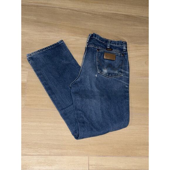 Wrangler Men's Size 33X32 936PWD Cowboy Cut Blue Denim Slim Fit Jeans Distressed - Picture 1 of 6